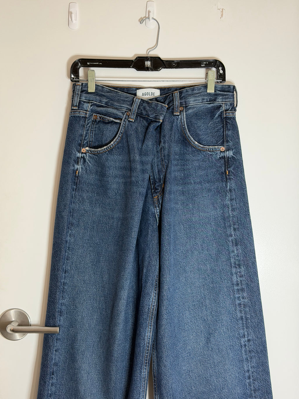 Agolde Vana Jean's size 24