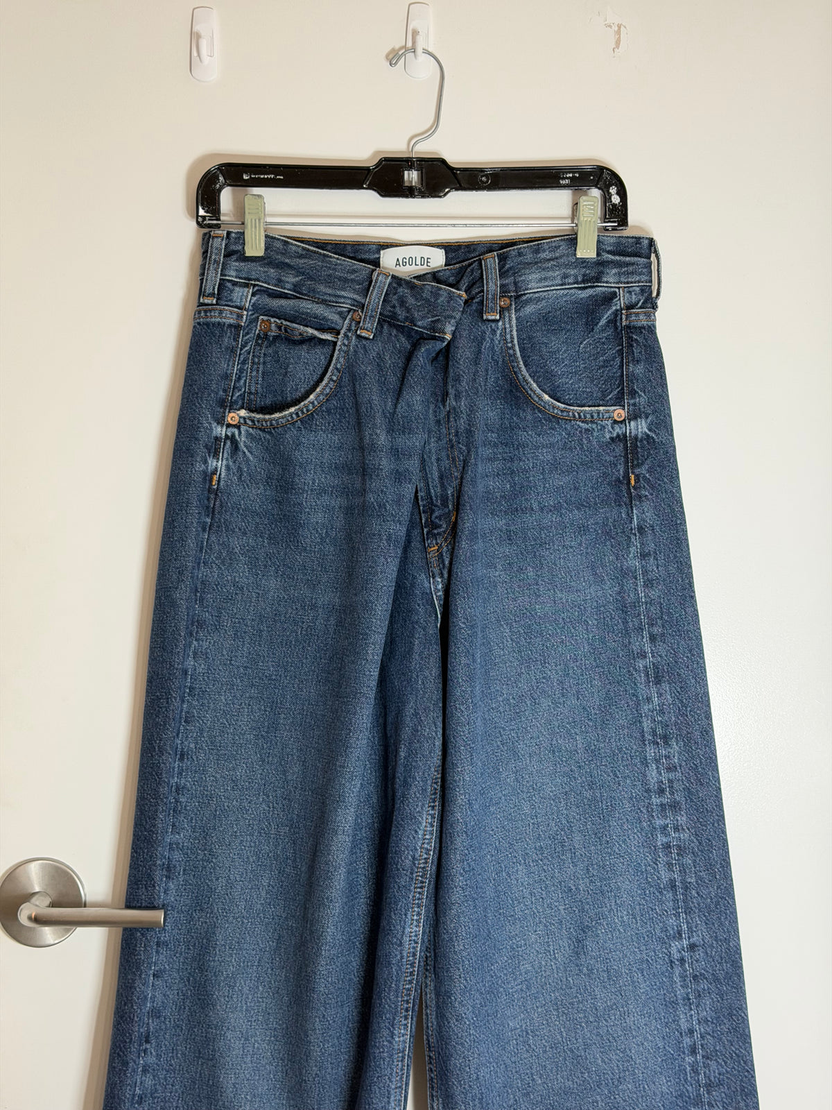 Agolde Vana Jean's size 24