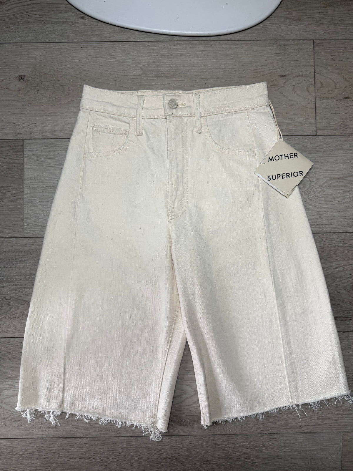 MOTHER Cream half pipe Bermuda fray 23
