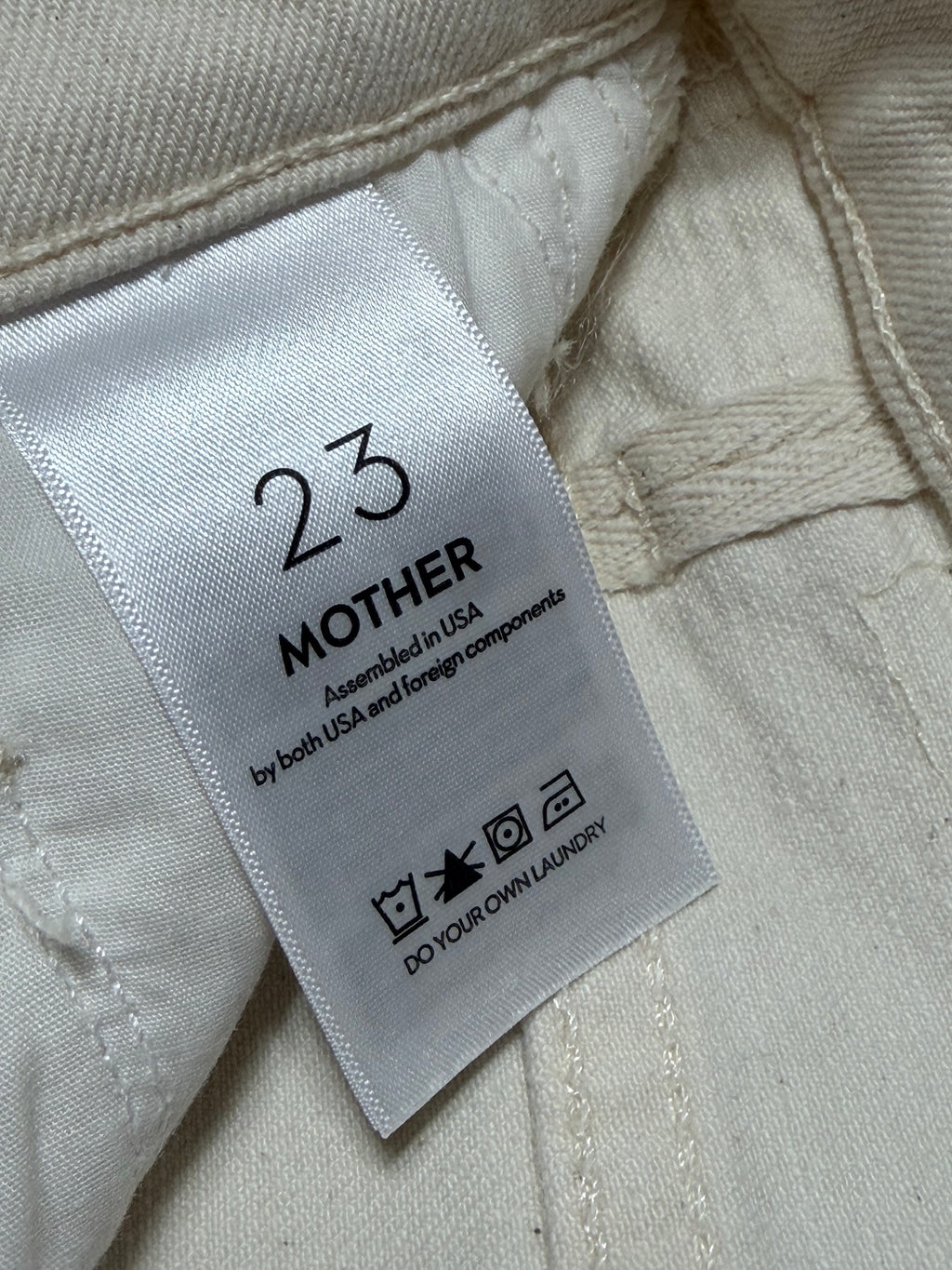 MOTHER Cream half pipe Bermuda fray 23