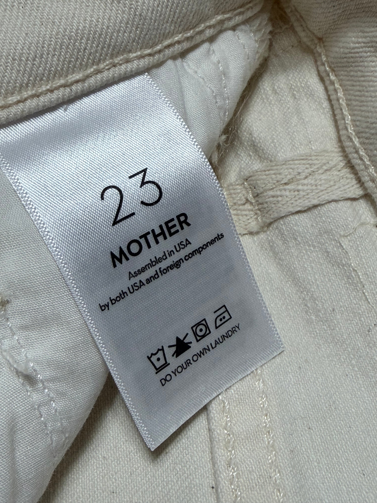 MOTHER Cream half pipe Bermuda fray 23