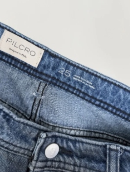 Pilcro High-Rise Balloon Jeans size 25 BNWT