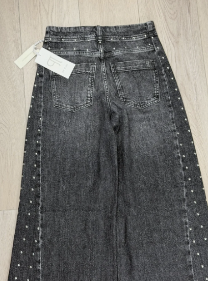 The Adi Mid-Rise Studded Flare jeans Pilcro size 23 TALL - BNWT