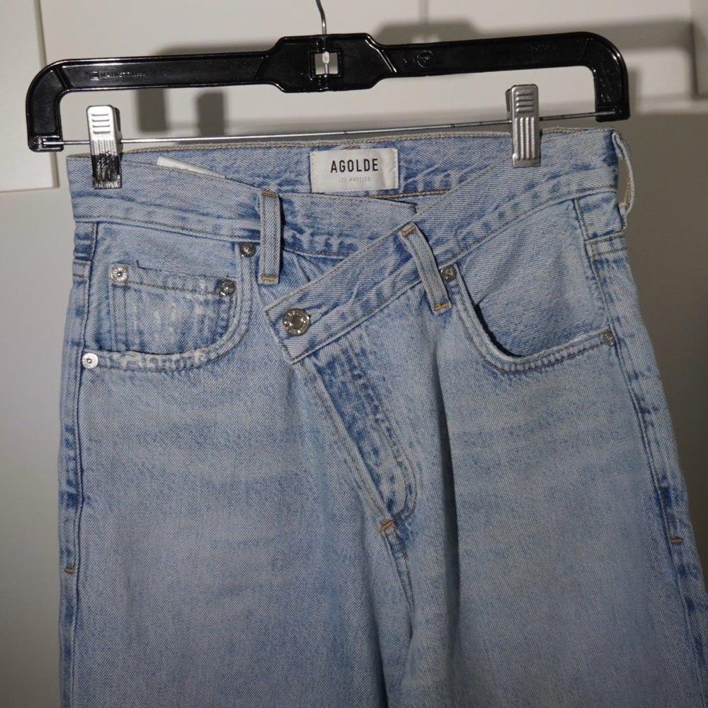 AGOLDE Criss Cross Jeans Size 22 Light Blue - TheRWDenimAGOLDE Criss Cross Light Blue – TheRWDenim
