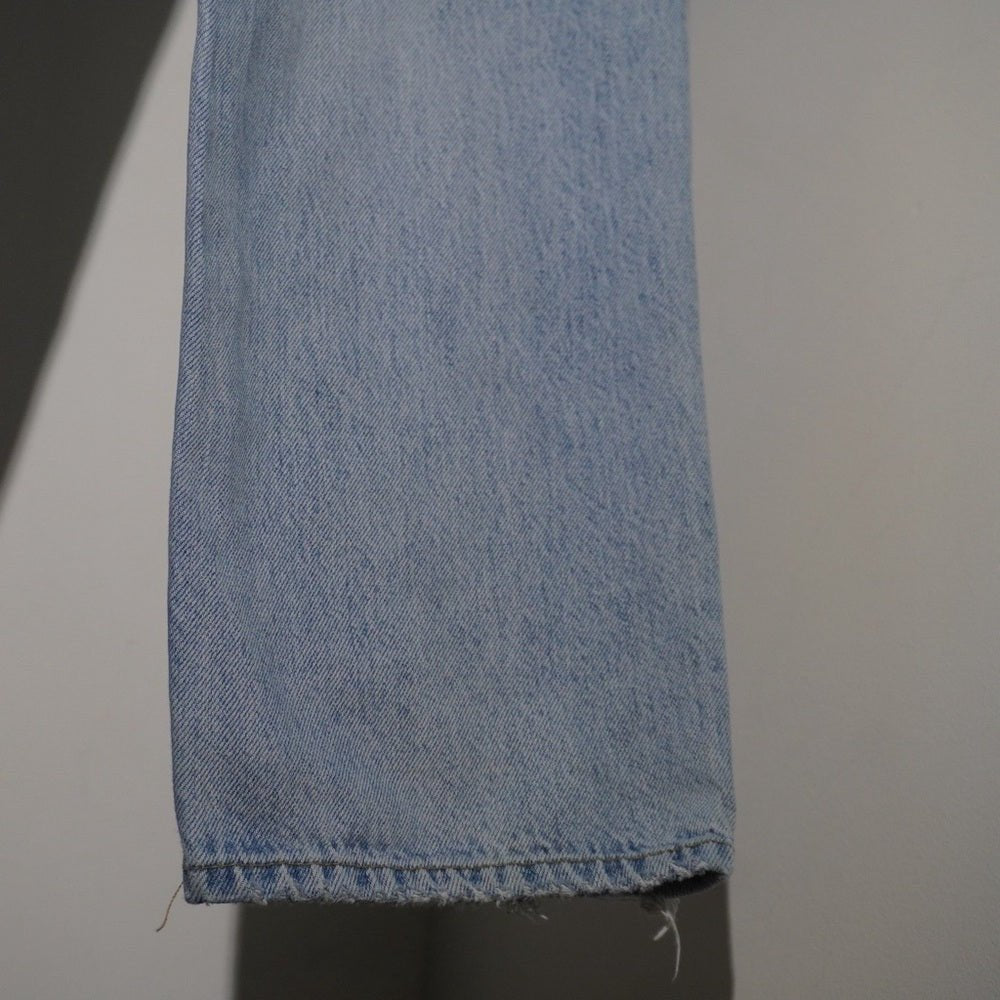 AGOLDE Criss Cross Jeans Size 22 Light Blue - TheRWDenimAGOLDE Criss Cross Light Blue – TheRWDenim