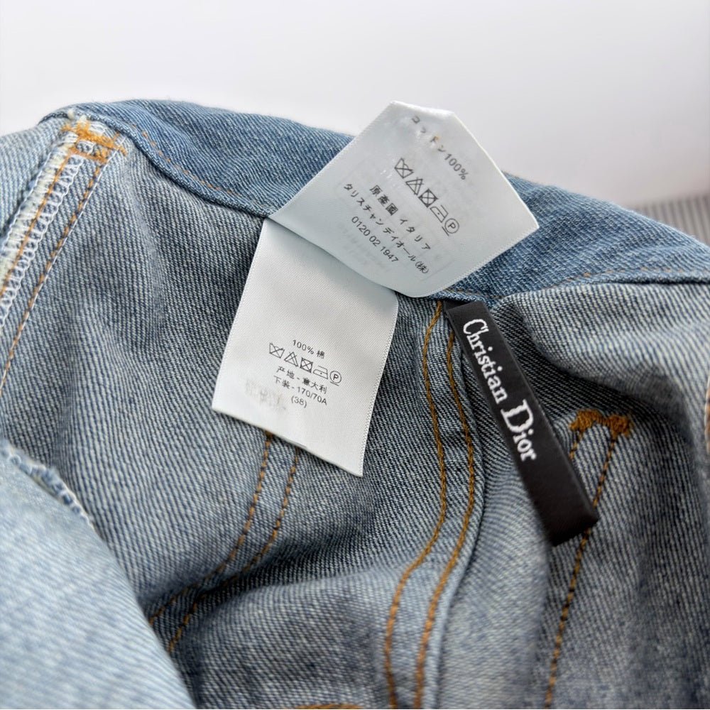 Archival Christian Dior Jeans Patchwork 2021 size 6 by Miuccia Prada - TheRWDenimChristian Dior Archival Patchwork 2021 by Miuccia Prada Wide-Leg – TheRWDenim