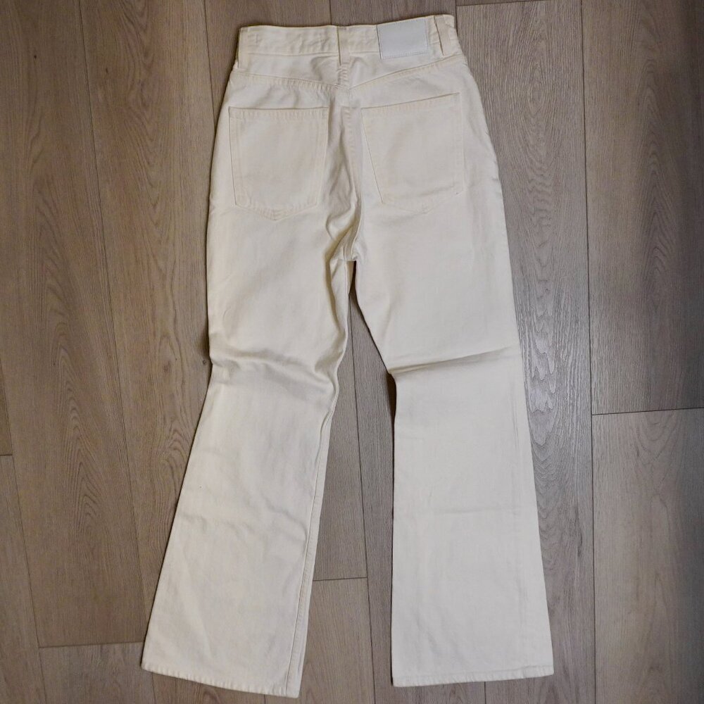 Aritzia Denim Forum Marlene High Rise Flared Jeans Size 24 - TheRWDenimDenim Forum Aritzia Marlene High Rise Flared – TheRWDenim