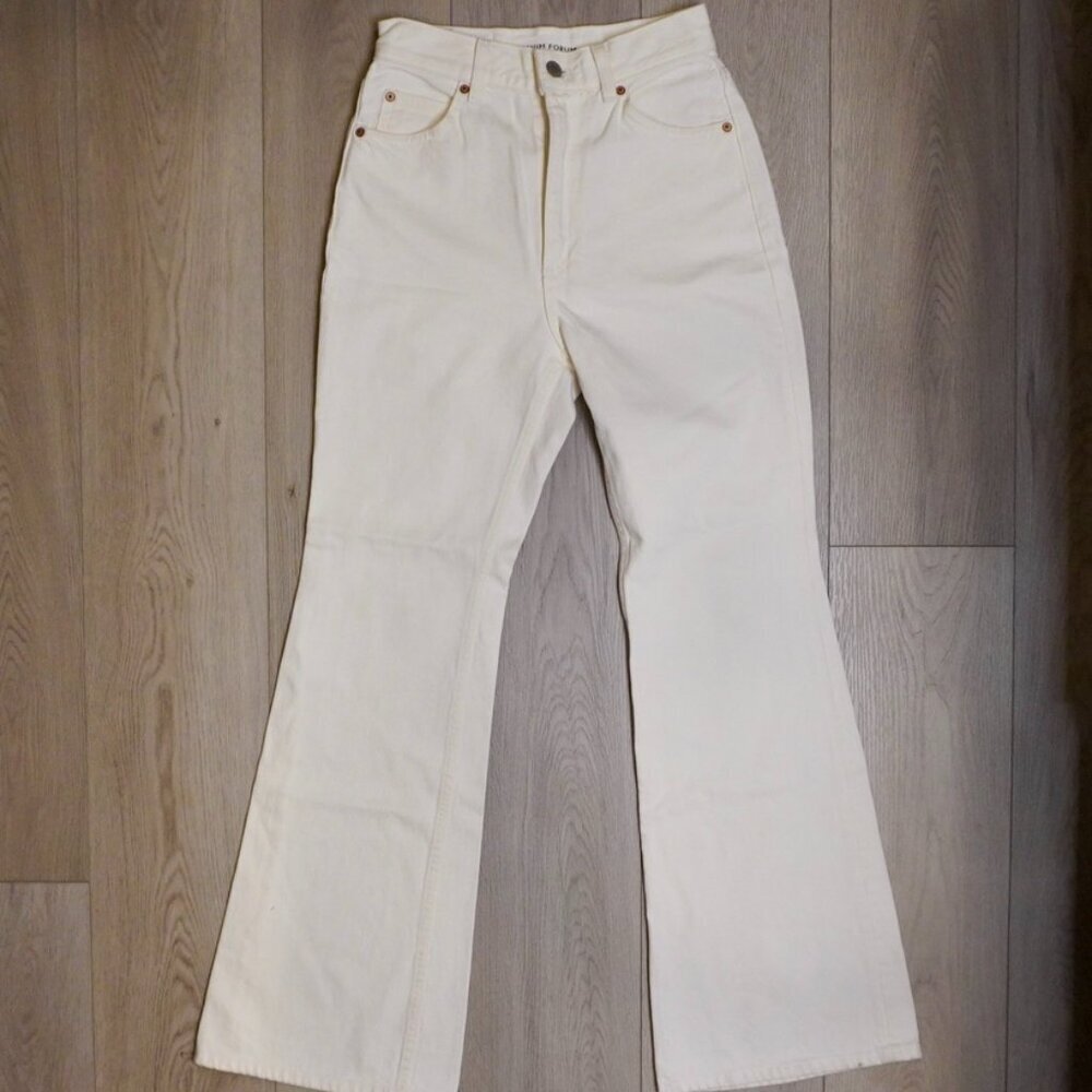 Aritzia Denim Forum Marlene High Rise Flared Jeans Size 24 - TheRWDenimDenim Forum Aritzia Marlene High Rise Flared – TheRWDenim