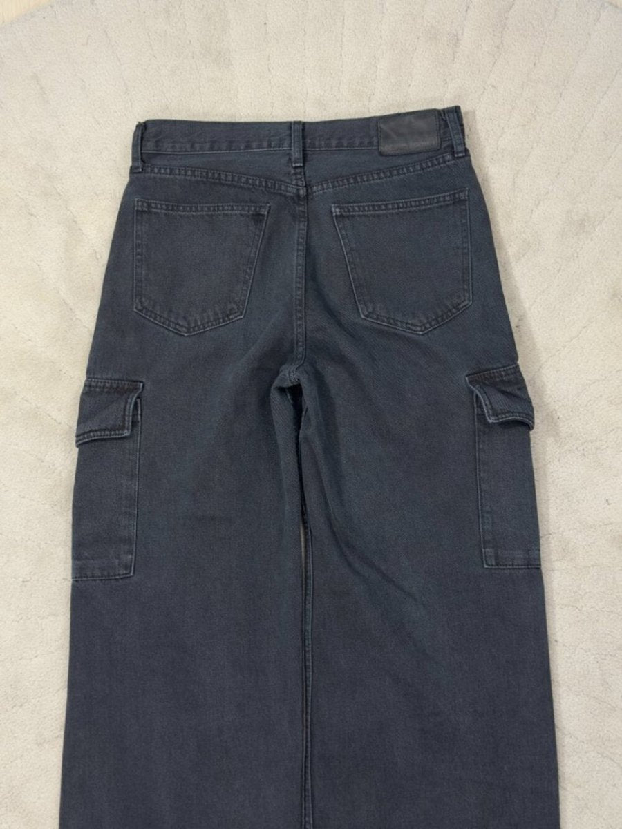 Aritzia Denim Forum The Farrah Hi Rise Cargo black 28 jeans - TheRWDenimDenim Forum Aritzia the Farrah Hi Rise Cargo Black Wide-Leg – TheRWDenim