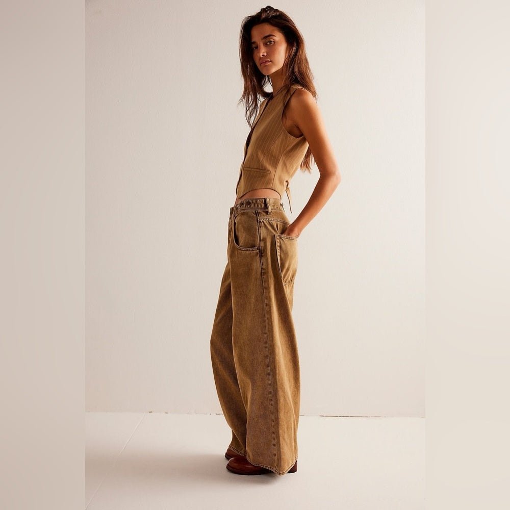 Chocolate Brown high rise wide leg 5 size 27 gogo - BNWT - TheRWDenimChocolate Brown High Rise Wide Leg 5 Gogo – TheRWDenim