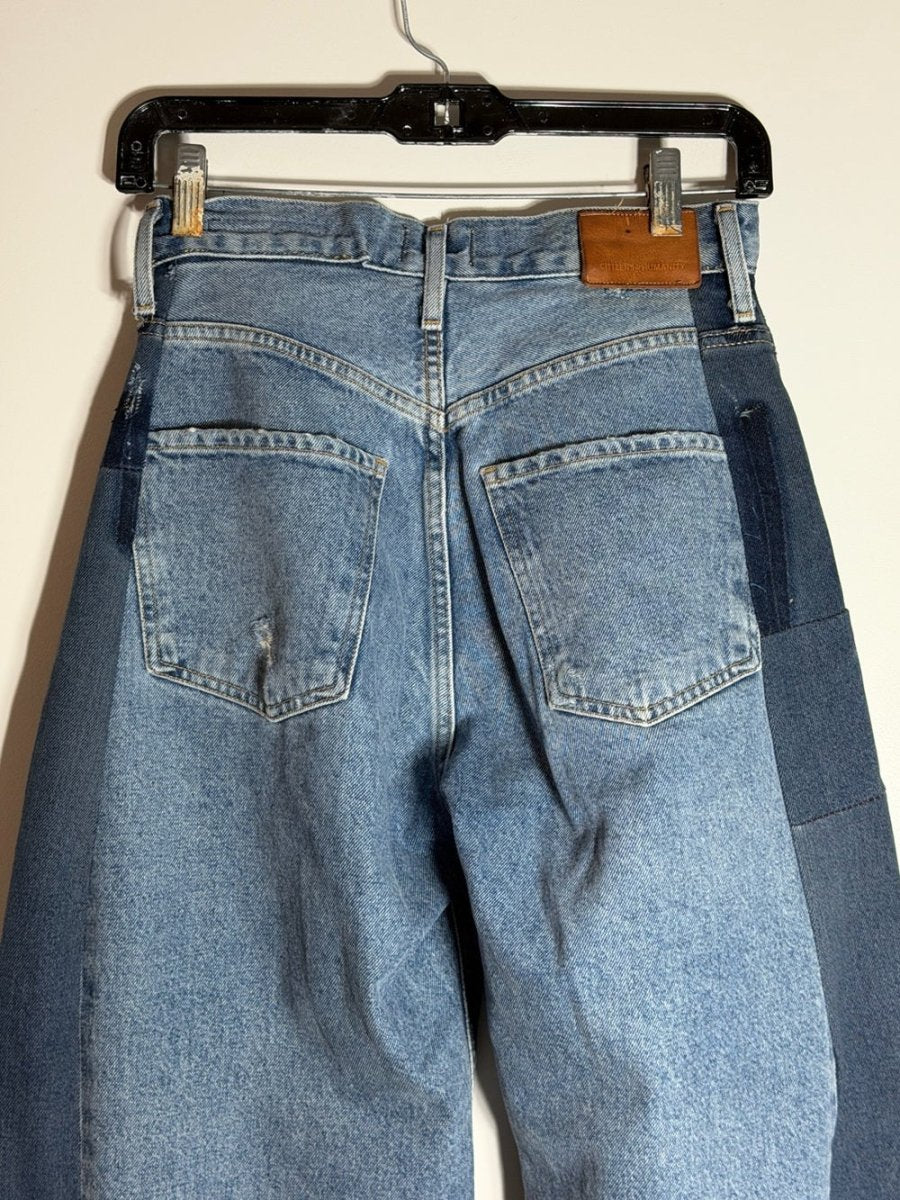 Citizens Of Humanity Two-Tone Patchwork Wide Leg Jeans - Light & Dark Blue size - TheRWDenimCitizens of Humanity Two-Tone Patchwork Wide Leg - Light & Dark Blue Size – TheRWDenim