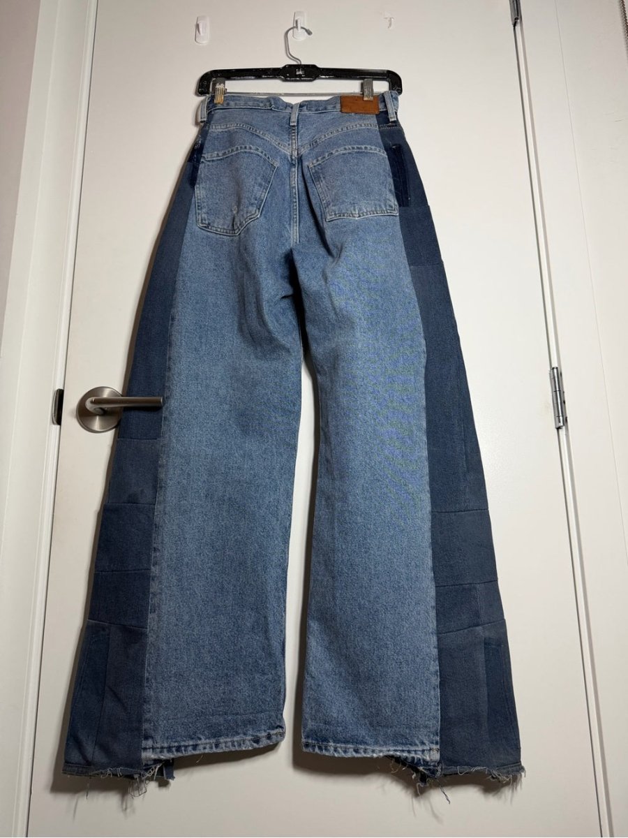 Citizens Of Humanity Two-Tone Patchwork Wide Leg Jeans - Light & Dark Blue size - TheRWDenimCitizens of Humanity Two-Tone Patchwork Wide Leg - Light & Dark Blue Size – TheRWDenim
