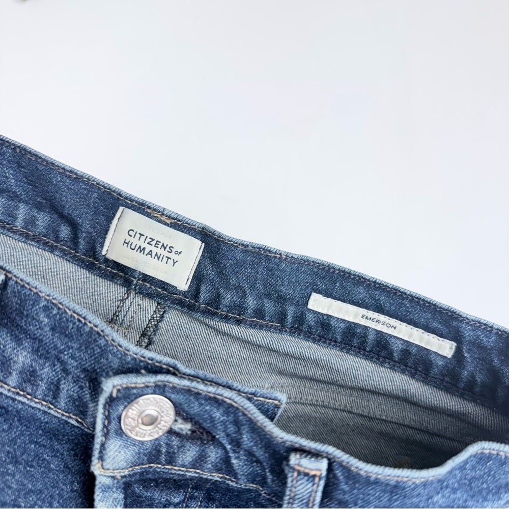 Citizens of humanity two tone reworked in size 27 - TheRWDenimCitizens of Humanity Two Tone Wide-Leg Blue Wash Upcycled Reworked Denim – TheRWDenim