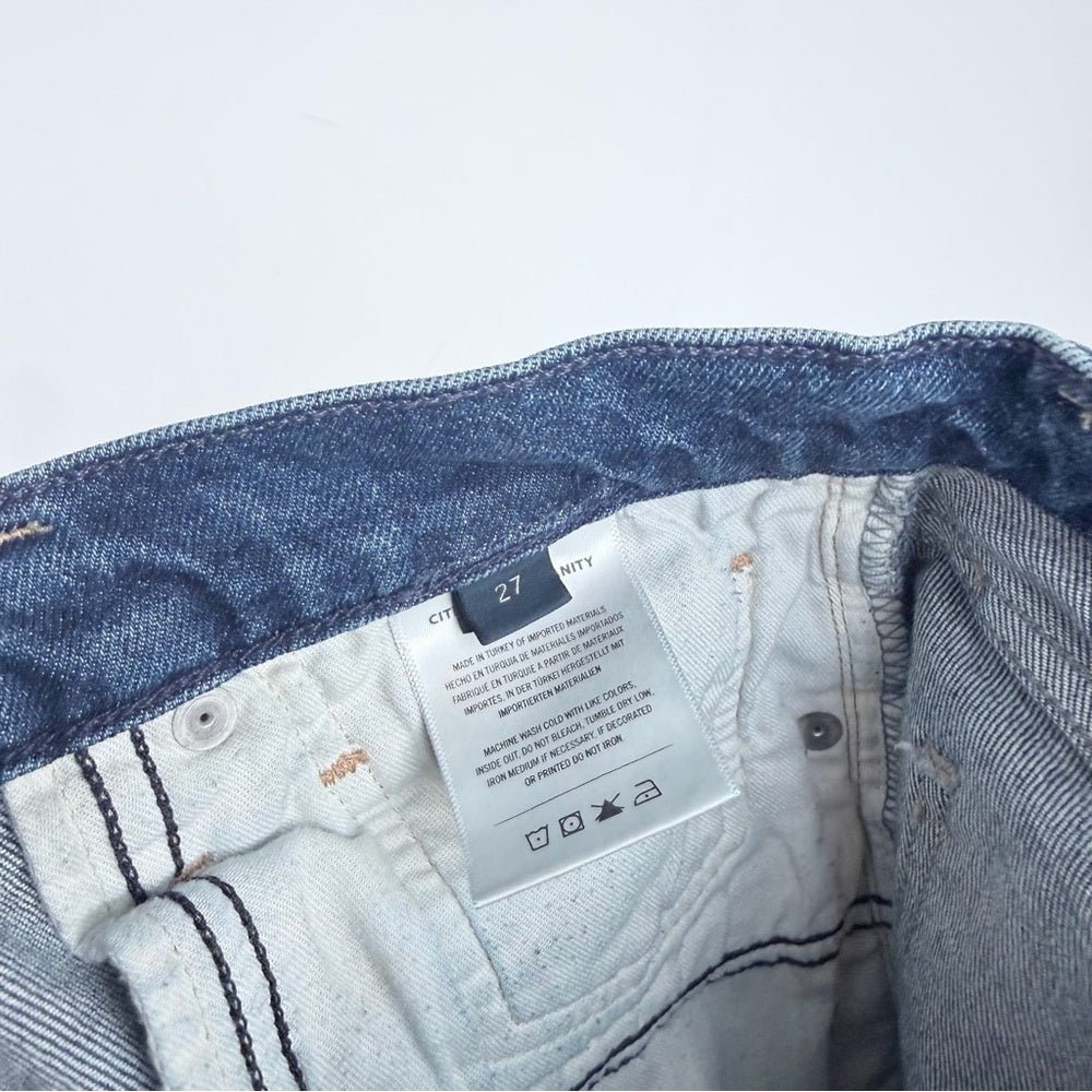Citizens of humanity two tone reworked in size 27 - TheRWDenimCitizens of Humanity Two Tone Wide-Leg Blue Wash Upcycled Reworked Denim – TheRWDenim