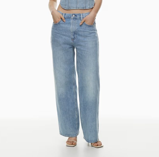 Denim Forum 90s Boyfriend Lo-Rise Baggy on model