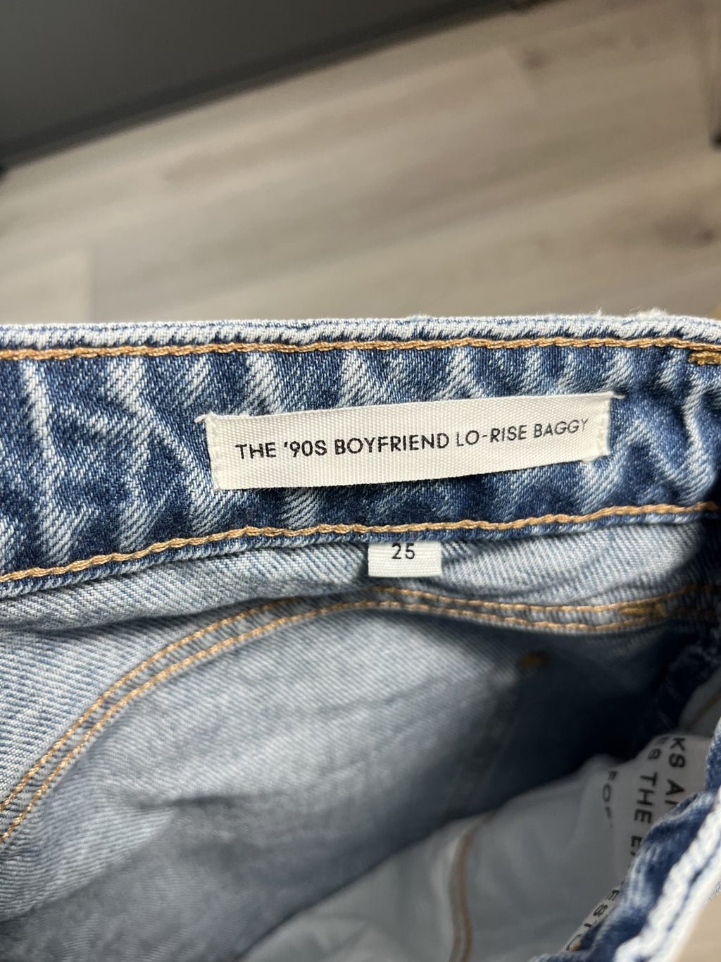 The 90s Boyfriend Lo-Rise Baggy label size 25