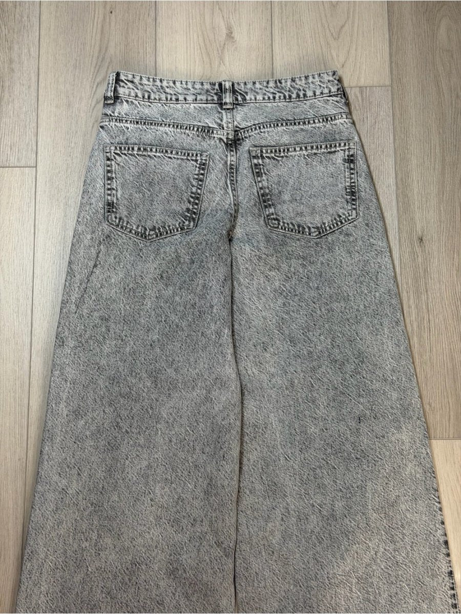 Divided Wide-Leg Jeans in Light Grey Wash - TheRWDenimDivided Wide-Leg in Light Grey Wash – TheRWDenim