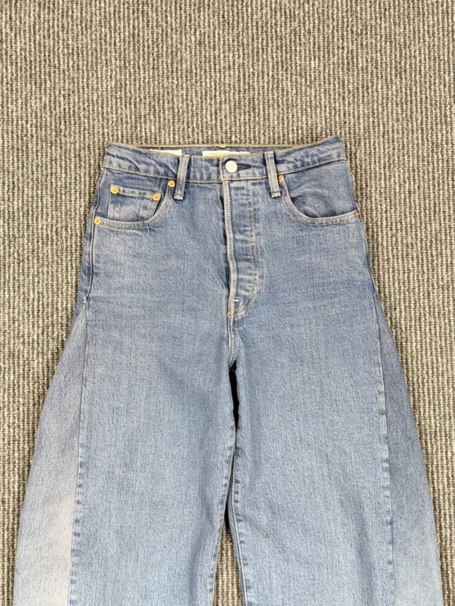 Levi's Reworked Upcycled Barrel Leg Jeans - Organic Dye Curved Denim 26 - TheRWDenimLevi's Barrel Leg - Organic Dye Curved Denim Wide-Leg Blue Wash Upcycled Reworked Denim – TheRWDenim