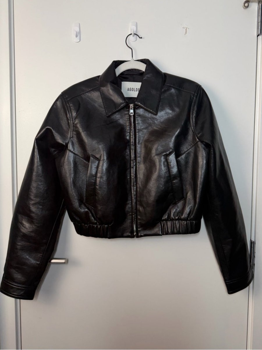 Nahla Cropped Jacket (Recycled Leather) in Detox - TheRWDenimAGOLDE Nahla Cropped Jacket (Recycled Leather) in Detox Black – TheRWDenim