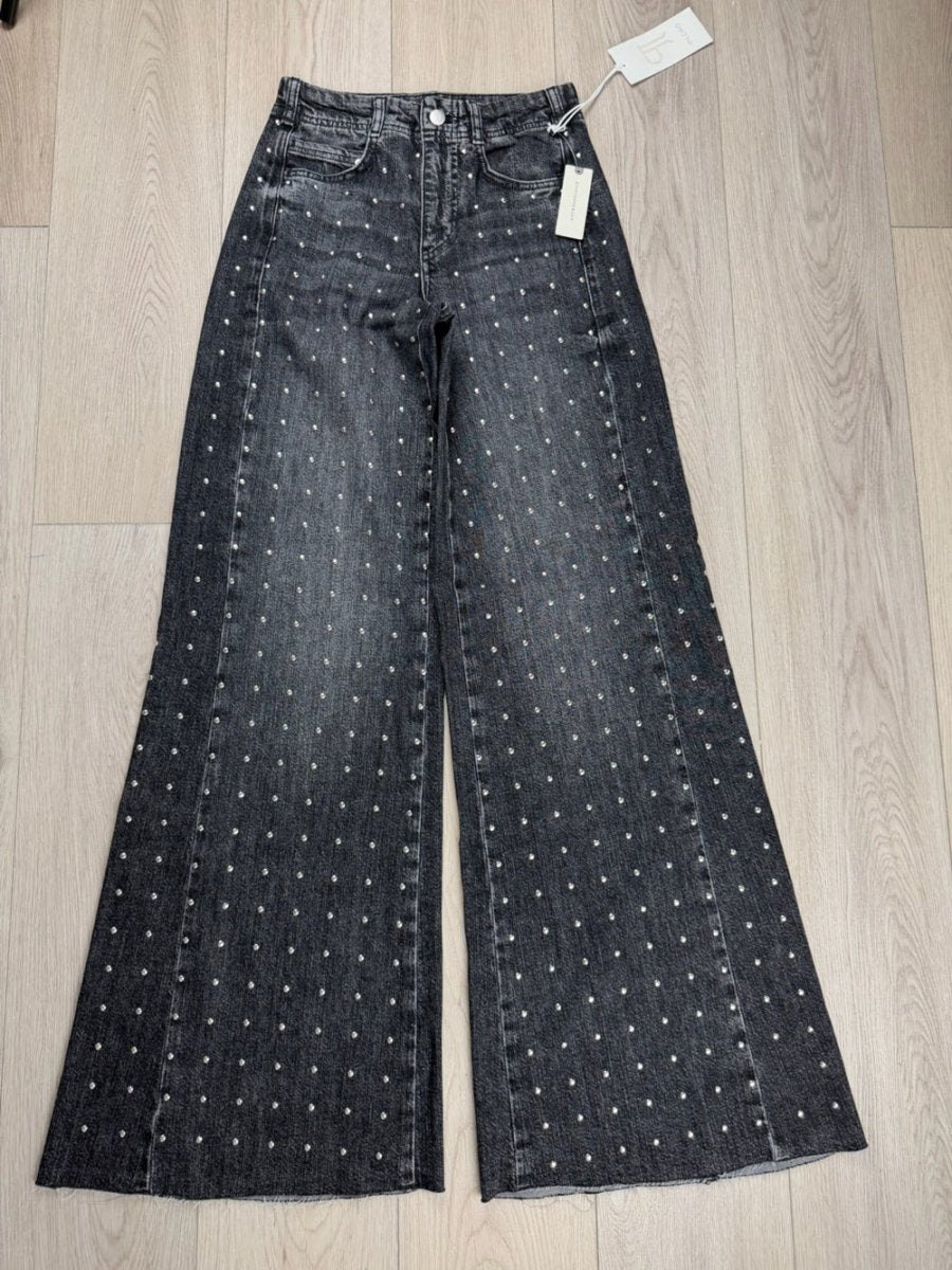The Adi Mid-Rise Studded Flare jeans Pilcro size 23 TALL - BNWT - TheRWDenimPilcro The Adi Mid-Rise Studded Flare Wide-Leg Black – TheRWDenim