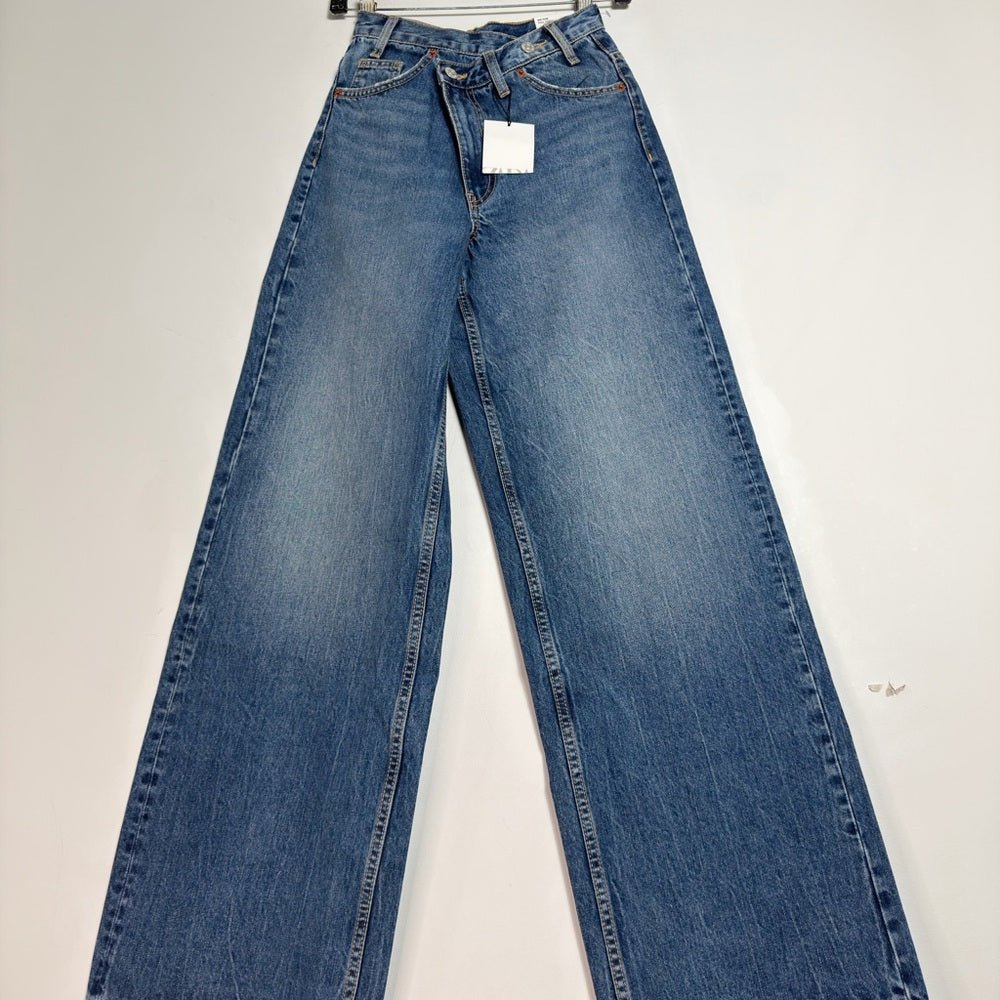 The high waist crossover Criss cross Zara wide leg jeans 22/ 23 BNWT - TheRWDenimZara The High Waist Crossover Criss Cross Wide Leg Navy – TheRWDenim