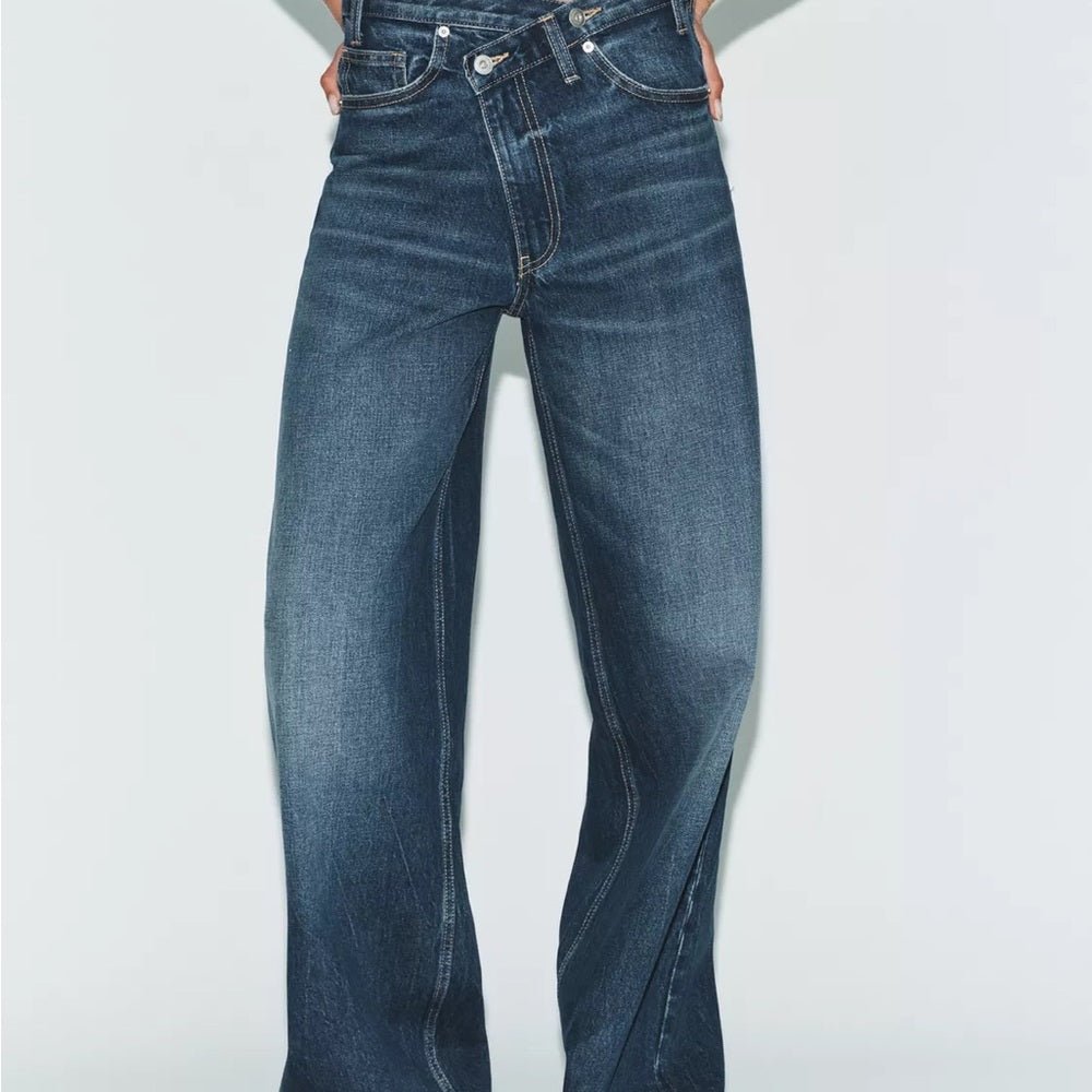 The high waist crossover Criss cross Zara wide leg jeans 22/ 23 BNWT - TheRWDenimZara The High Waist Crossover Criss Cross Wide Leg Navy – TheRWDenim