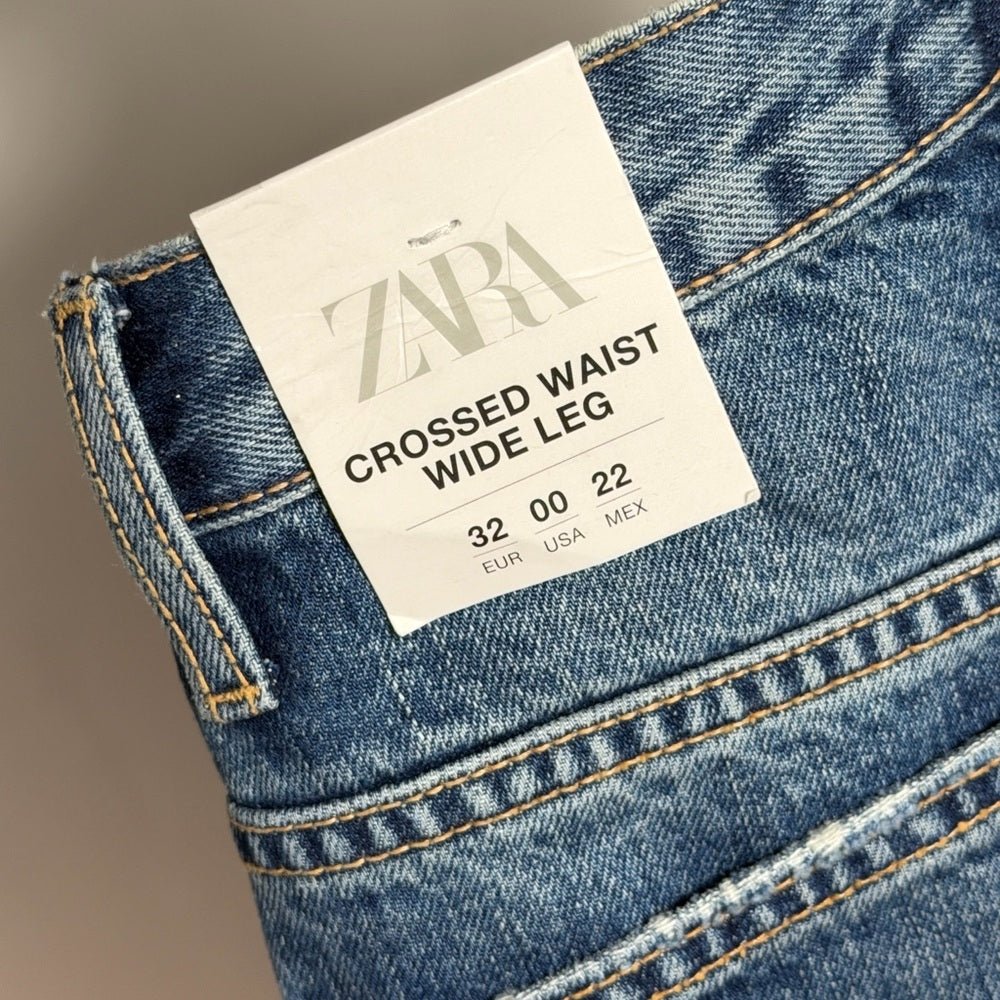The high waist crossover Criss cross Zara wide leg jeans 22/ 23 BNWT - TheRWDenimZara The High Waist Crossover Criss Cross Wide Leg Navy – TheRWDenim