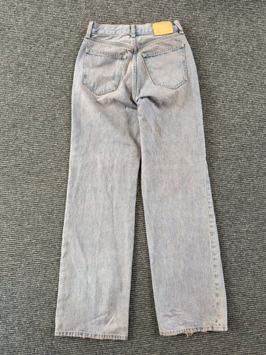 The Tailored high rise wide leg size 24 - TheRWDenimThe Tailored High Rise Wide Leg Blue Wash – TheRWDenim