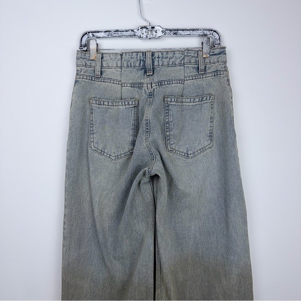 Two tone brown wash jeans in size 5 (28) - TheRWDenimTwo Tone Brown Wash Straight-Leg Blue – TheRWDenim