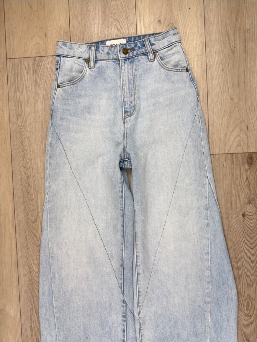 Upcycled Rolla's Jeans High Rise Wide Leg full legnth size 24 - TheRWDenimRolla's High Rise Wide Leg Full Length Blue Wash Upcycled Reworked Denim – TheRWDenim